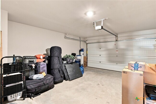 Building Photo - 1261 Lindsey Dr