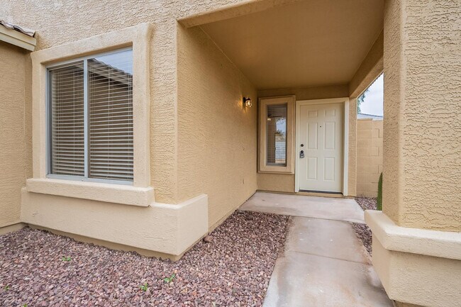Building Photo - 338 N 152nd Dr