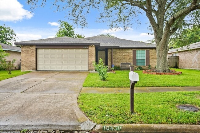 Primary Photo - 10431 Odessa Dr