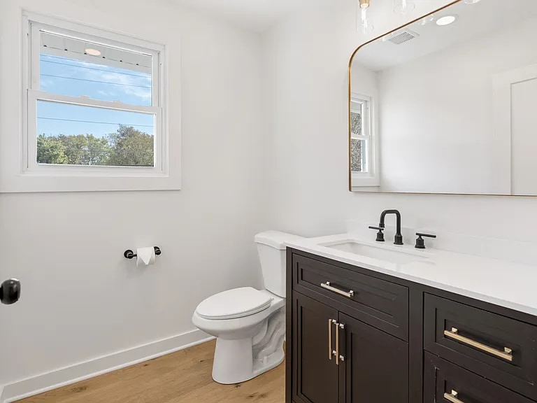 Building Photo - 205 Gatone Dr