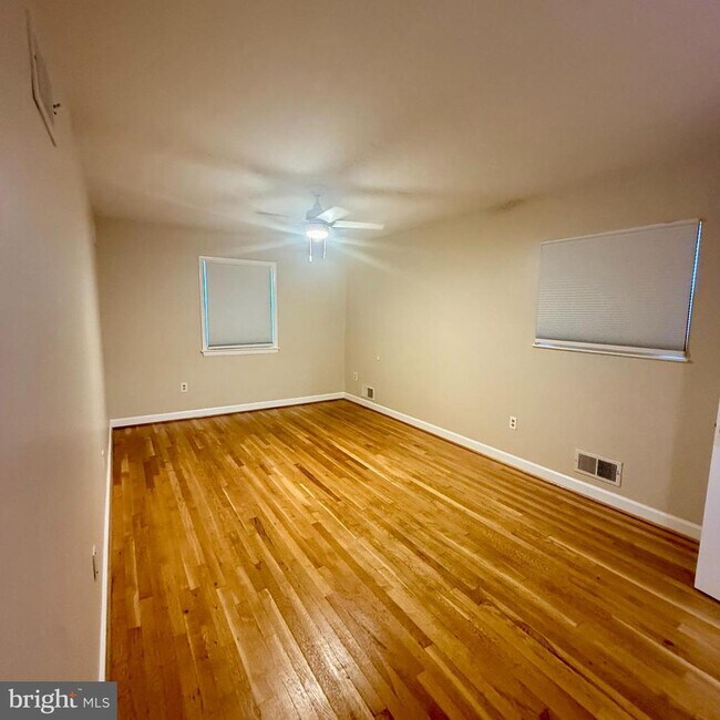 Building Photo - 14605 Nadine Dr