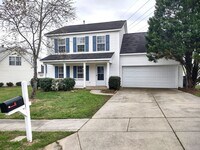 Building Photo - Move-In Ready Home located in the Back Cre...