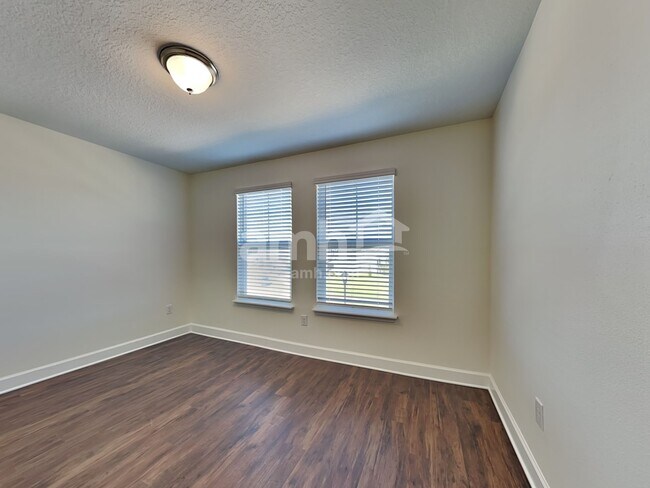Building Photo - 16706 Cheyanne Ct