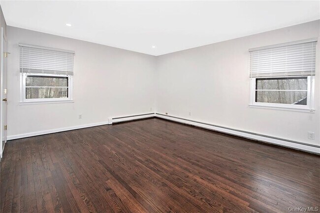 Building Photo - 74 Edgewood Rd