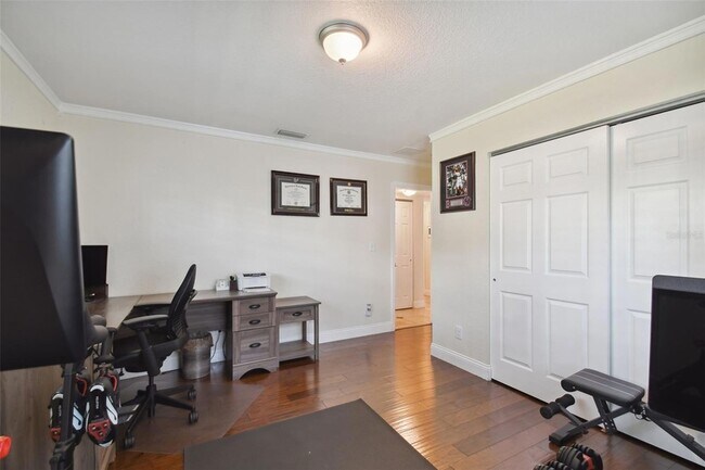 Building Photo - 4802 W Longfellow Ave