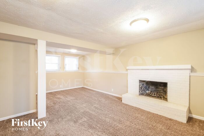 Building Photo - 639 Shady Creek Ct