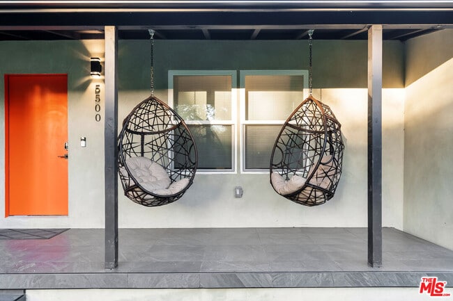 Building Photo - 5500 Morella Ave