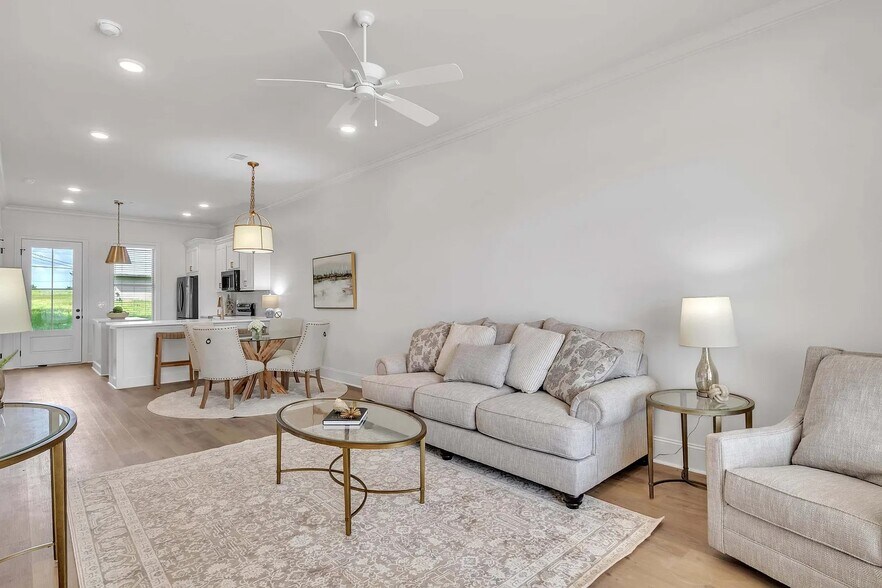 Building Photo - 96 Breezeway Cove