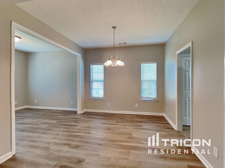 Building Photo - 2635 Brookgate Crossing