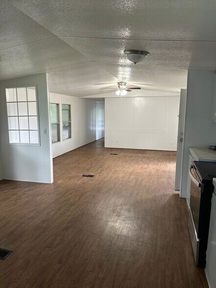 Building Photo - 2710 Wilson Rd
