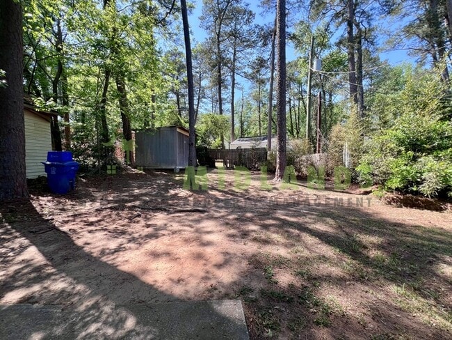 Building Photo - 4921 Dale Dr