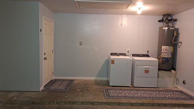 Building Photo - 19959 Salt River Ct