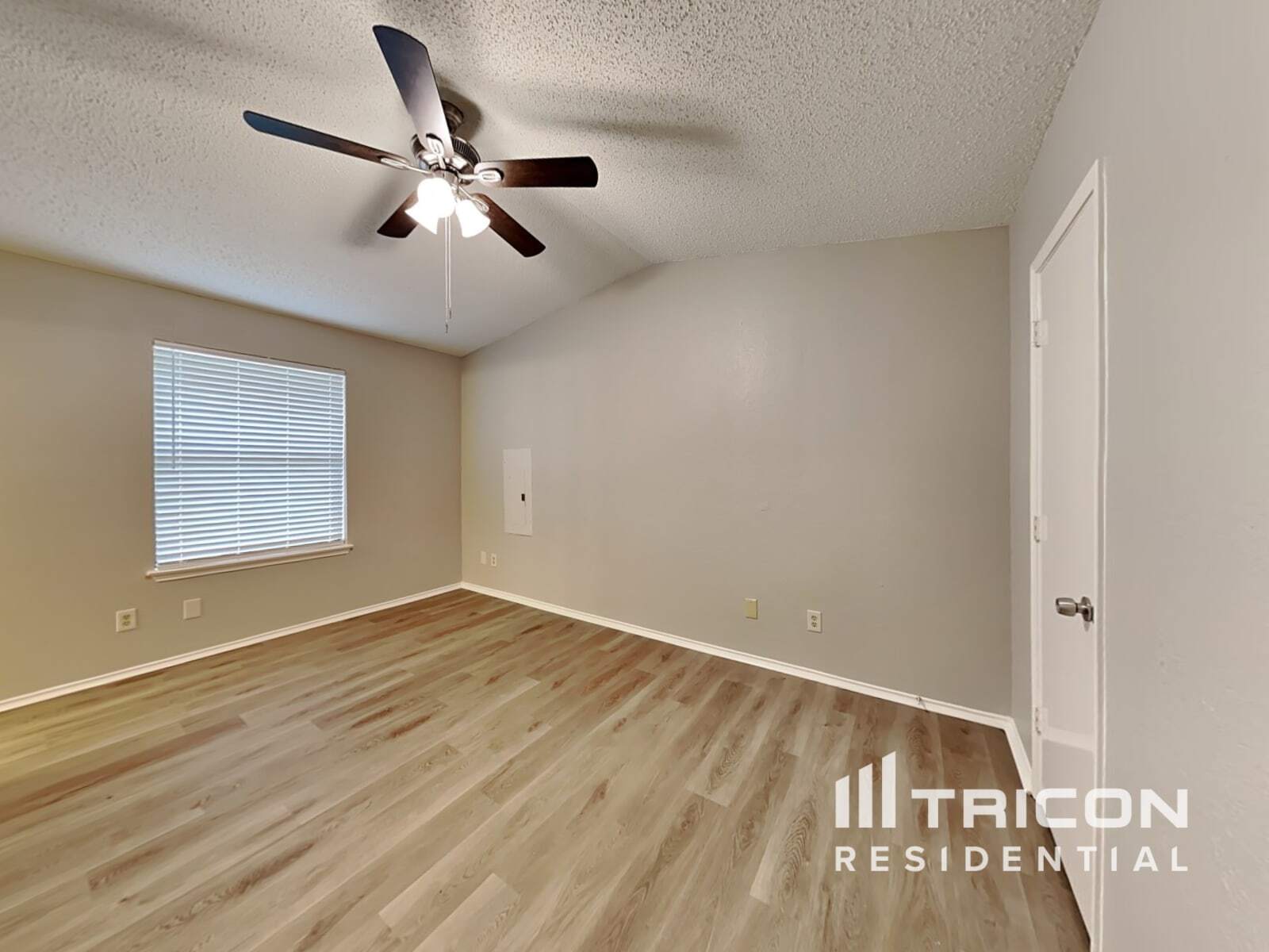 Building Photo - 719 Cornfield Dr
