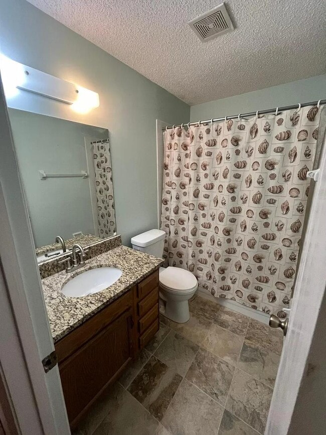 Building Photo - 224 Vista Grande Dr