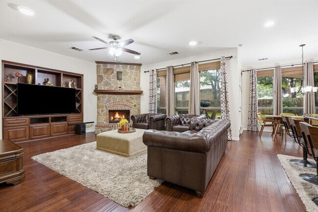 Building Photo - 3552 Alexandrite Way