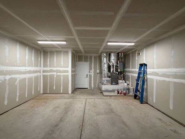 Building Photo - 2 Bedroom Single Story New Build in Mesa Del Sol Near Netflix Studios!