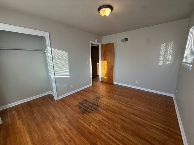 Building Photo - Charming 3-Bedroom Home in Convenient Tulsa Location