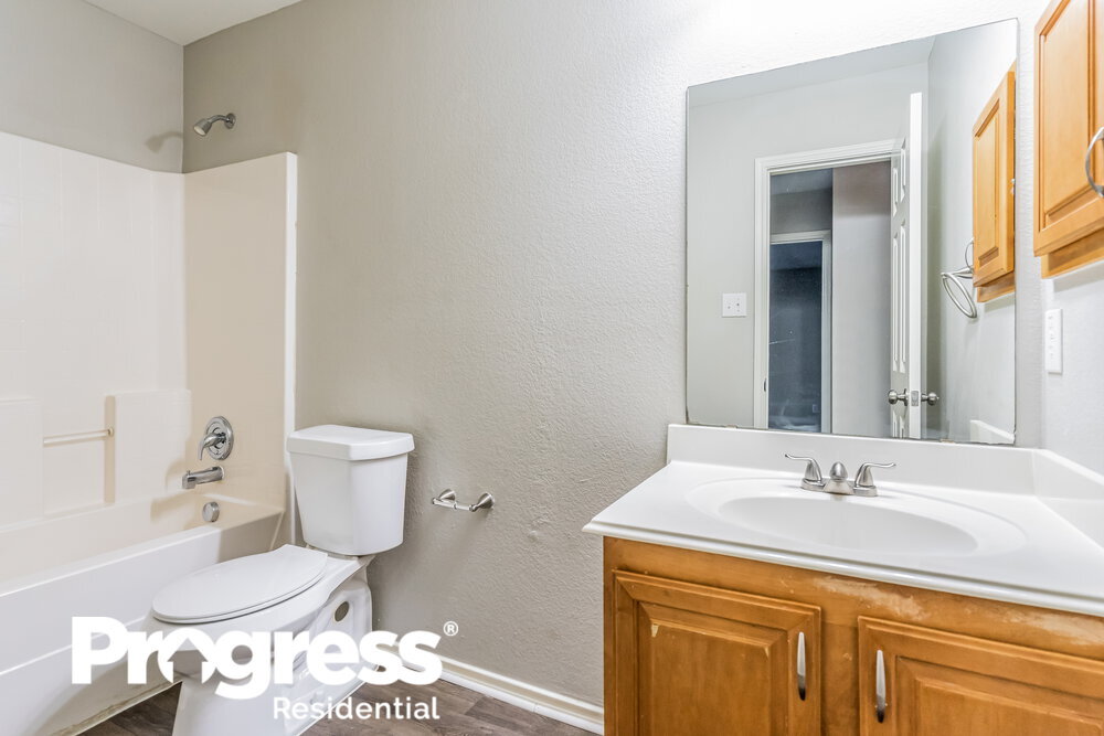 Building Photo - 1253 Spring Water Dr