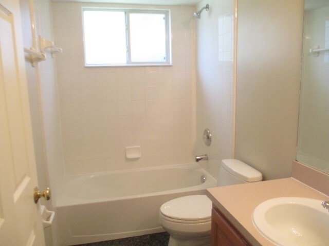 Building Photo - 3127 Majestic Oaks Ln