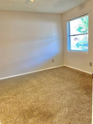 Building Photo - 717 Bluebonnet Dr