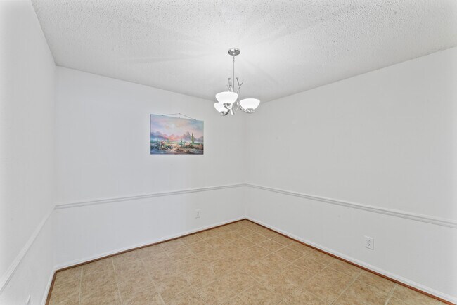 Building Photo - 505 Patton Chapel Way