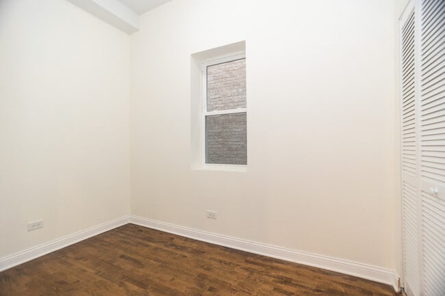 Building Photo - 1524 S 51st Ct