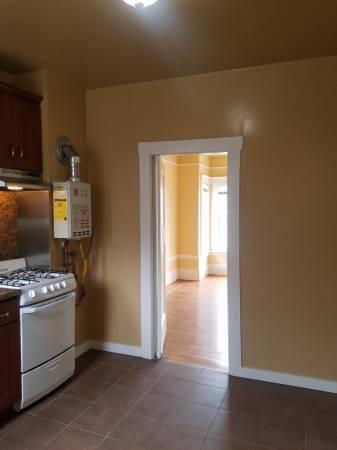 Building Photo - 2 bedroom in San Francisco CA 94121