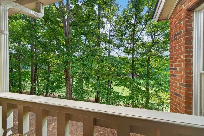 Building Photo - 1050 Cupp Ln