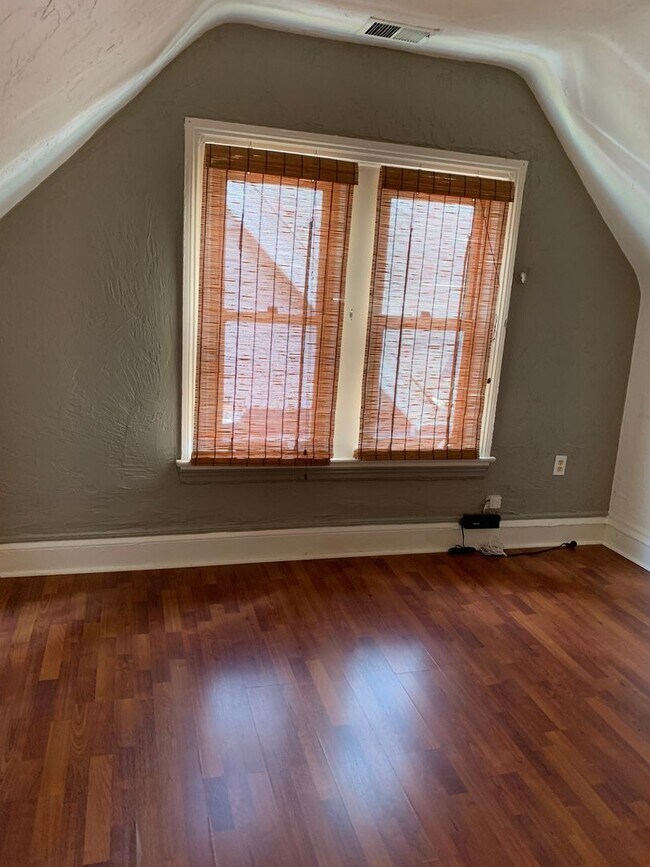 Building Photo - 6829 McPherson Blvd