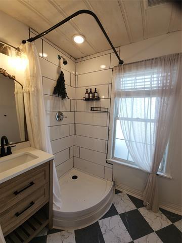 Building Photo - 440 S Main St