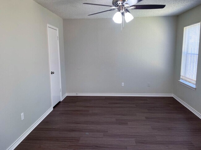 Building Photo - 2618 Alcott Ln