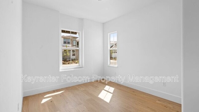 Building Photo - 3840 Fletcher Peak Cir
