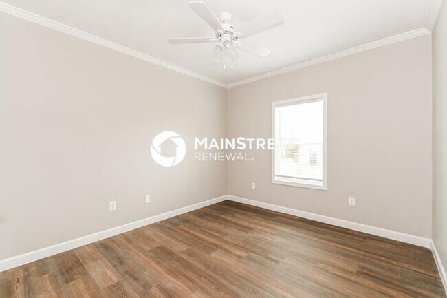 Building Photo - 4 Bedroom Pet-Friendly Home in Lehigh Acre...
