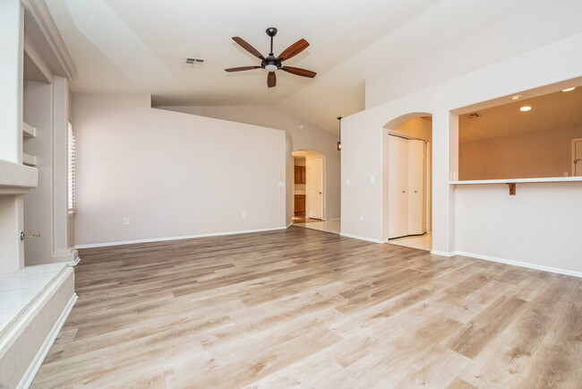 Building Photo - 5028 Monte Del Sol Ln