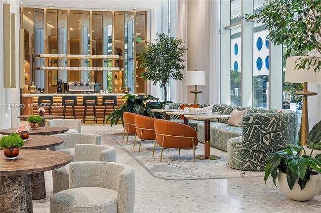 Building Photo - 77 SE 5th St