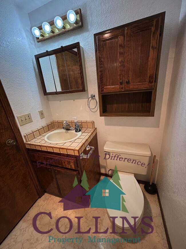 Building Photo - 20664 Chaparral Cir