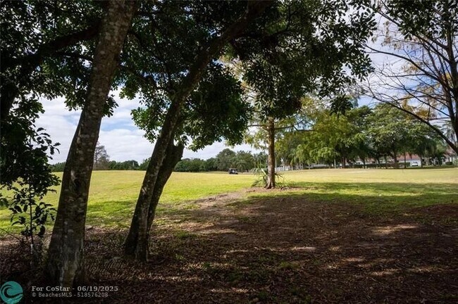 Building Photo - 8421 Lagos De Campo Blvd