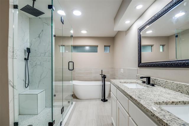 Building Photo - 3104 Cambridge Dr