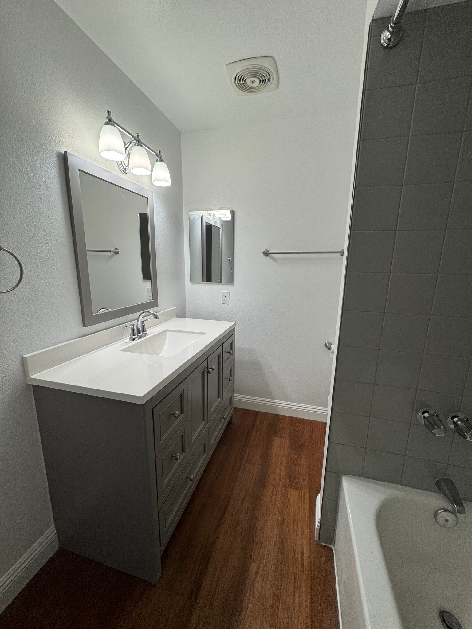 Building Photo - 1374 N Cuyamaca St