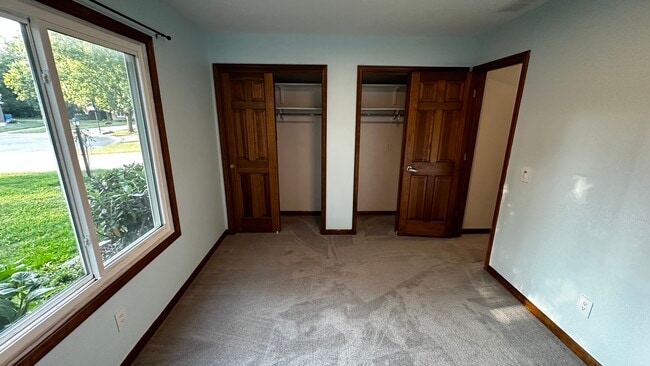 Building Photo - 14214 White Horse Ct