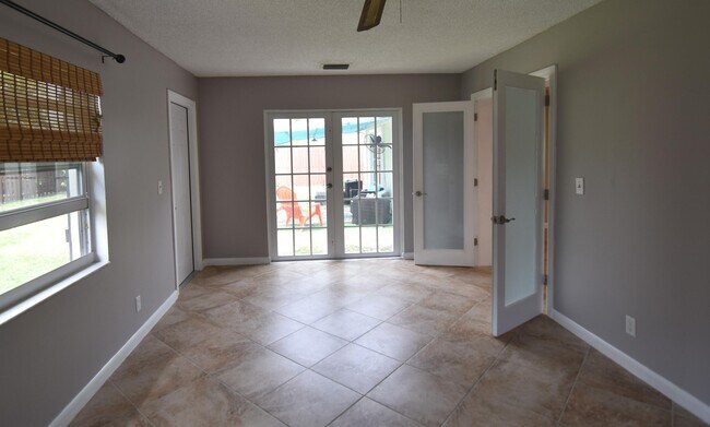 Building Photo - 19287 Liberty Rd