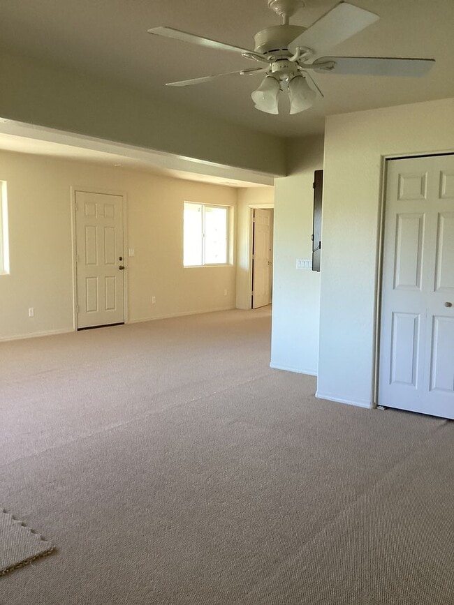 Building Photo - Charming Hillside Retreat in Prescott’s Highly Desirable Mountain Club