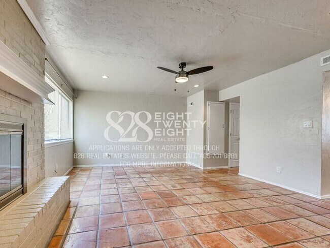 Building Photo - *AVAILABLE NOW!* Spacious 3 Bed/2.5 Bath Condo in East Norman!