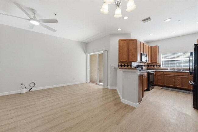 Building Photo - 1346 Grantham Dr
