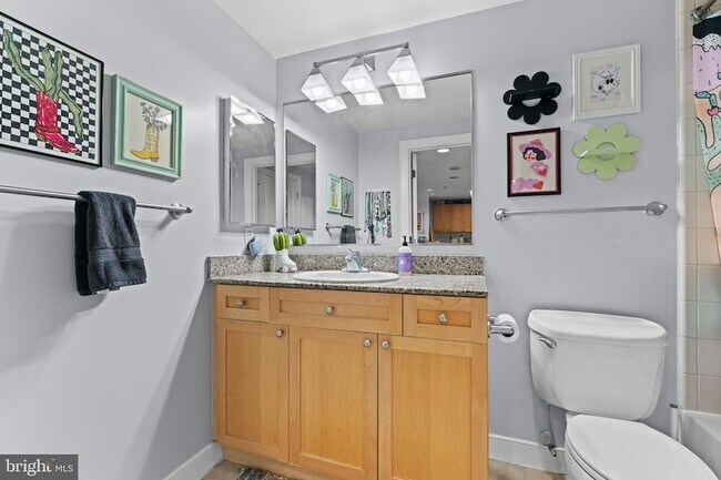 Building Photo - 777 7th St NW