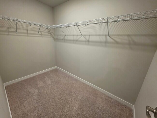 Building Photo - 21118 Meridian Dr SE