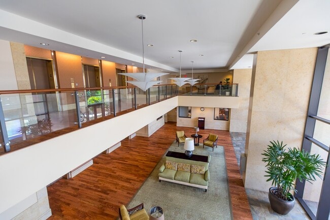Building Photo - High Floor - Ocean and City Views - Keola ...