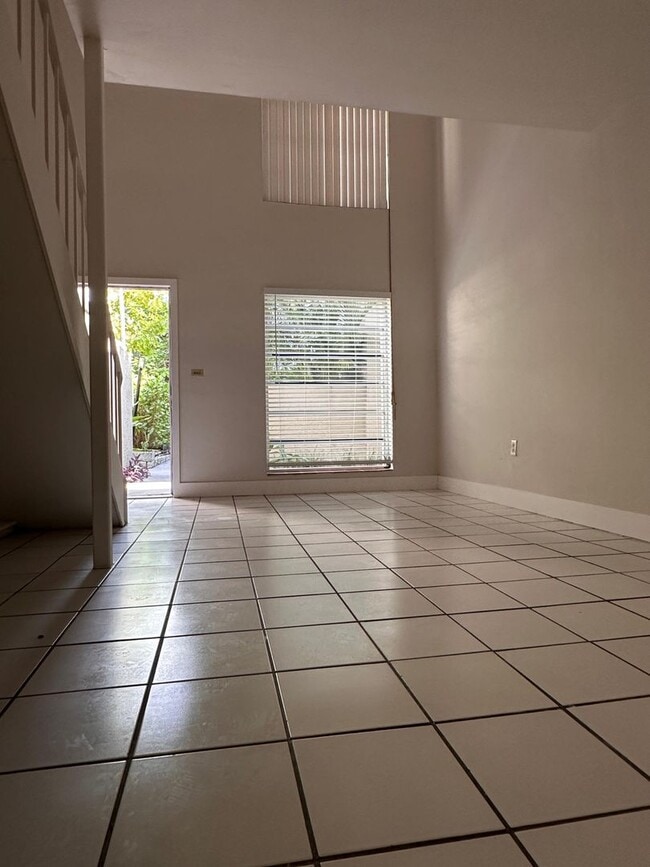 Interior Photo - Hideaway in the Grove