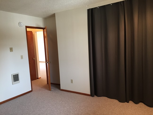 Bedroom 2 - Tabor East Apartments