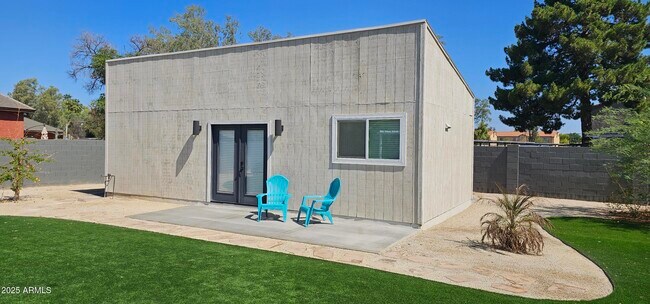 Building Photo - 642 W Plata Ave